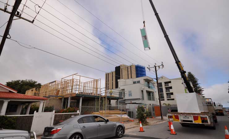 Contemporay New Build with Lift in Glenelg