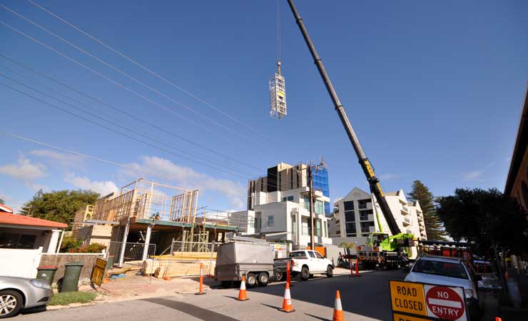 Contemporay New Build with Lift in Glenelg